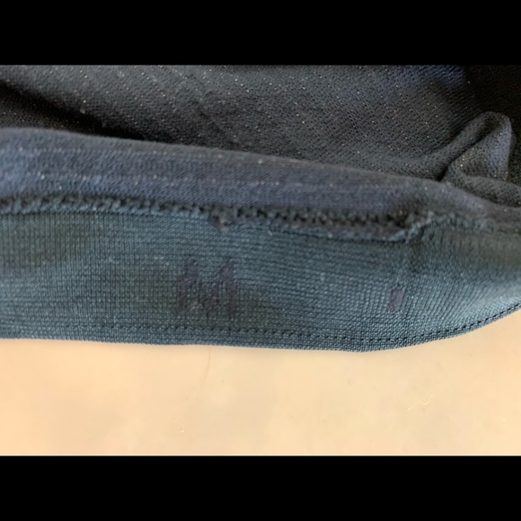 Lululemon Metal Vent Tech V-Neck - Picture 4 of 4